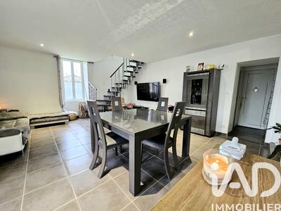 Maison - 98 m² - 6 pièces