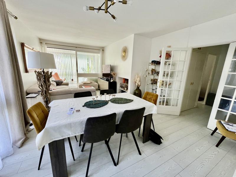 Appartement - 97 m² - 5 pièces