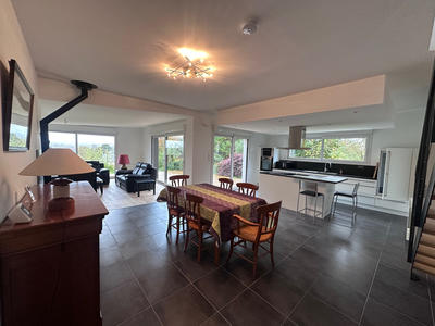 Maison - 154 m² - 4 pièces