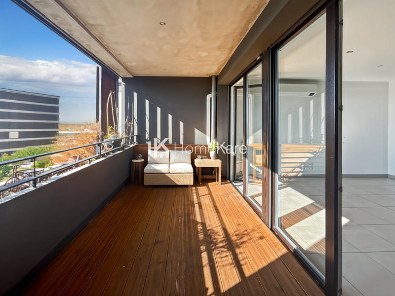 Appartement - 80 m² - 4 pièces