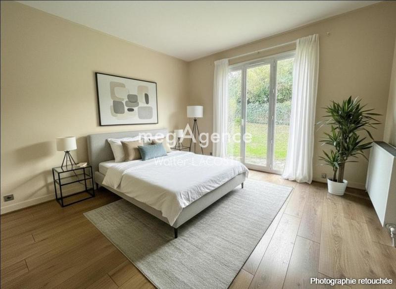 Maison traditionnelle - 149 m² - 6 pièces