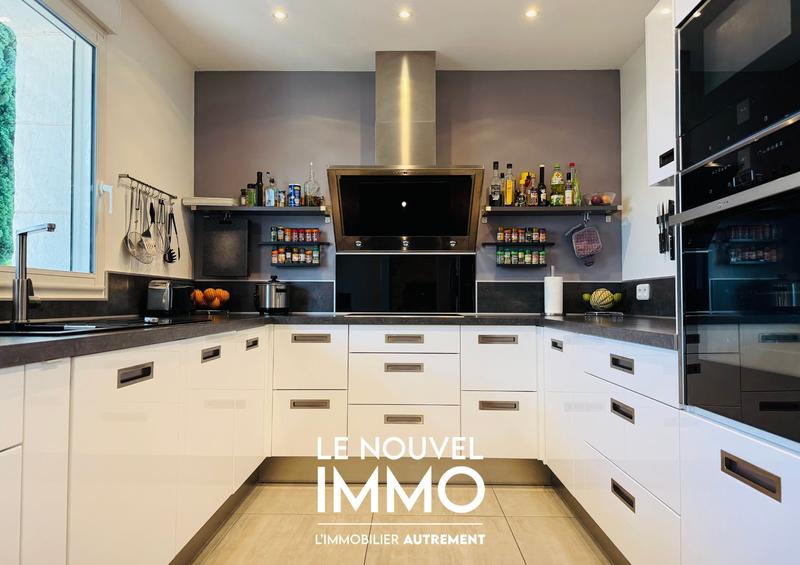 Maison - 93 m² - 3 pièces