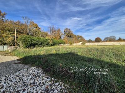 Terrain constructible - 647 m²