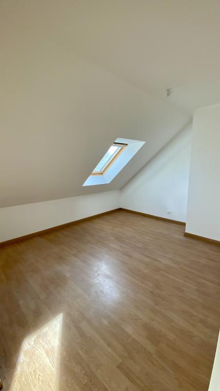 Maison - 92 m² - 6 pièces