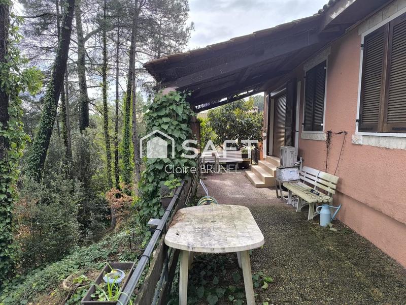 Maison - 93 m² - 5 pièces