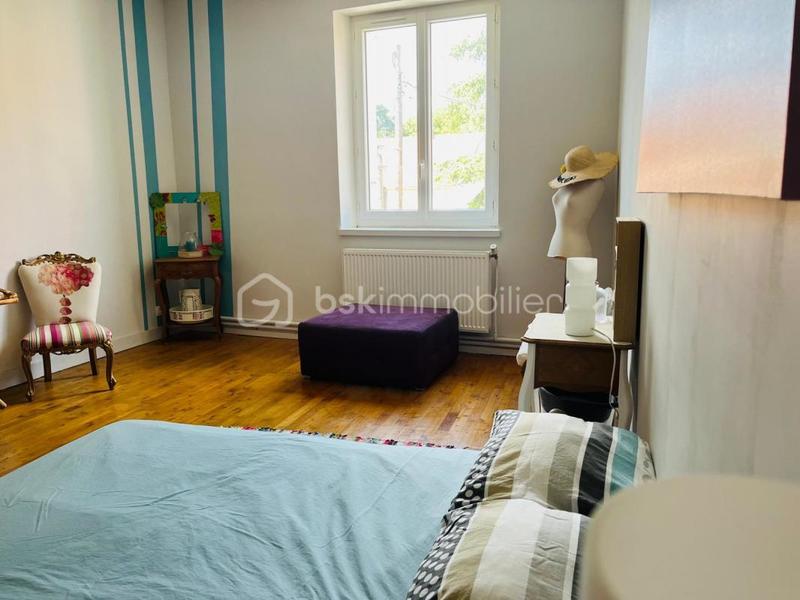 Maison - 245 m² - 8 pièces