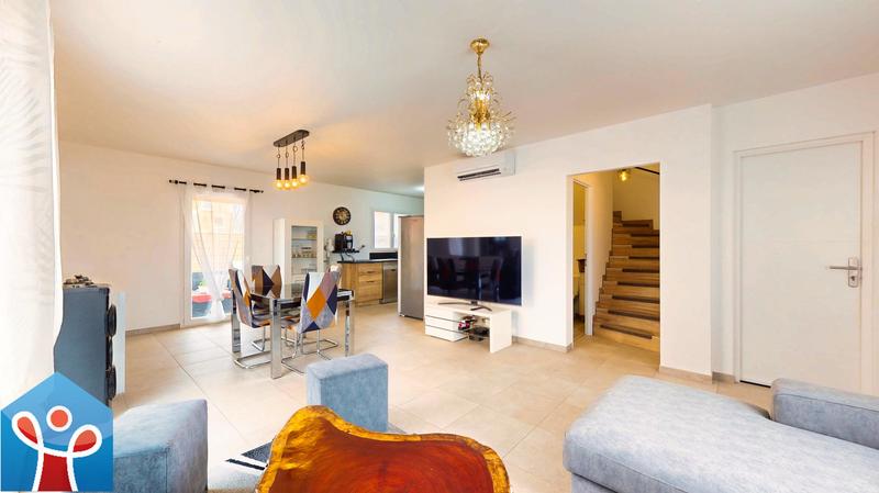 Maison - 88 m² - 4 pièces