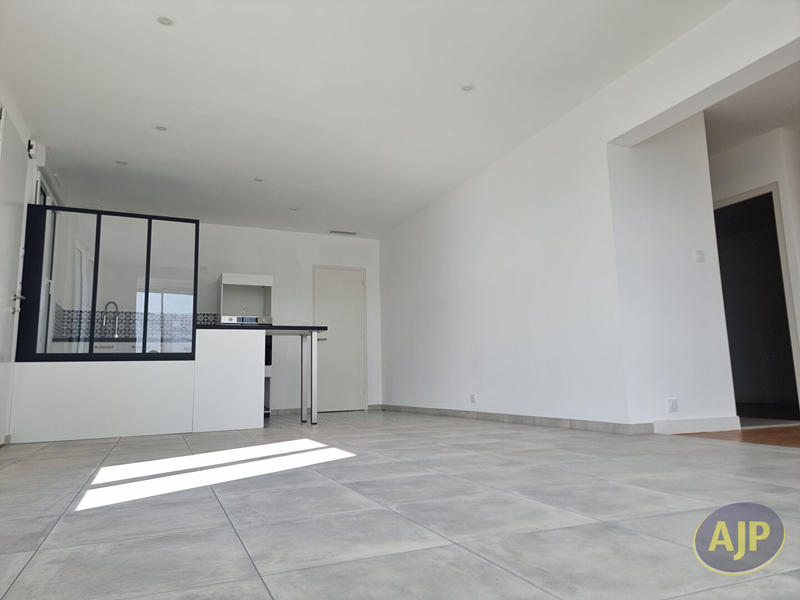 Maison - 87 m² - 4 pièces