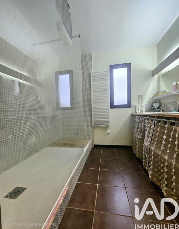 Maison - 168 m² - 6 pièces