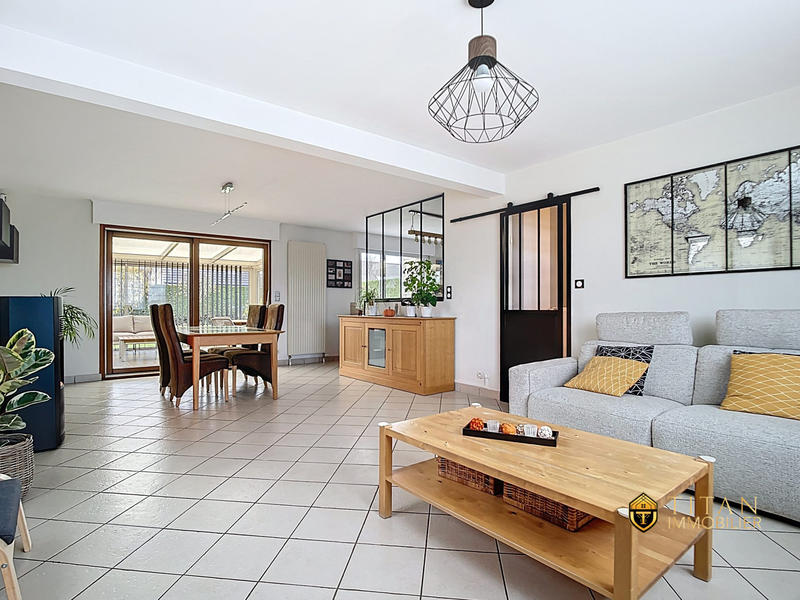 Maison - 104 m² - 5 pièces