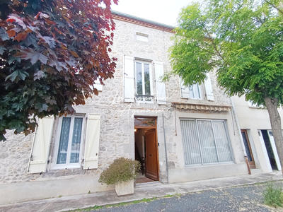 Maison - 248 m² - 8 pièces