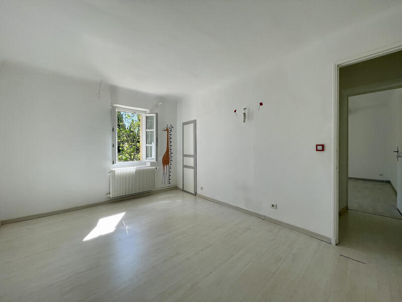 Maison - 290 m² - 10 pièces