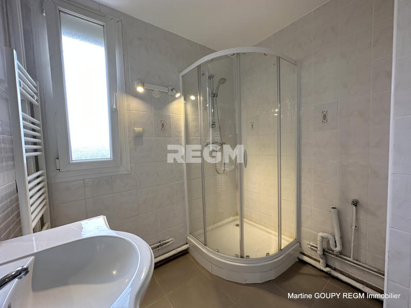 Appartement - 90 m² - 5 pièces