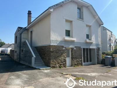 Chambre - 96 m² - 1 pièce