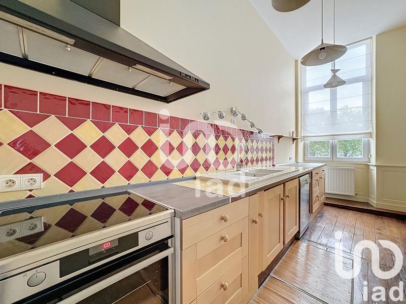 Maison - 238 m² - 8 pièces