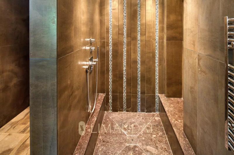 Propriété - 230 m² - 6 pièces