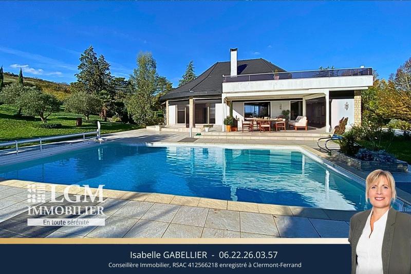 Villa - 288 m² - 6 pièces