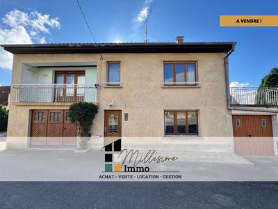 Maison traditionnelle - 142 m² - 7 pièces