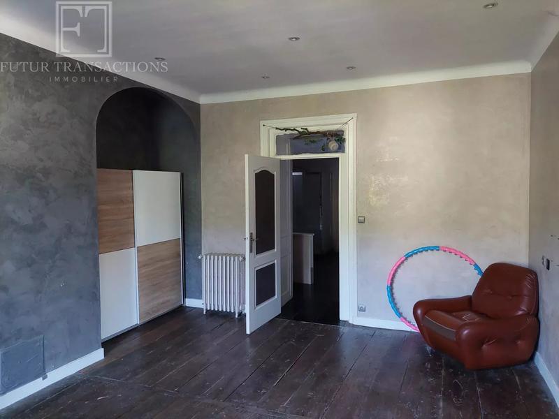 Maison de village - 340 m² - 11 pièces