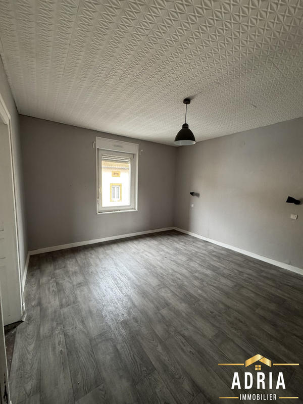 Maison ancienne - 161 m² - 8 pièces