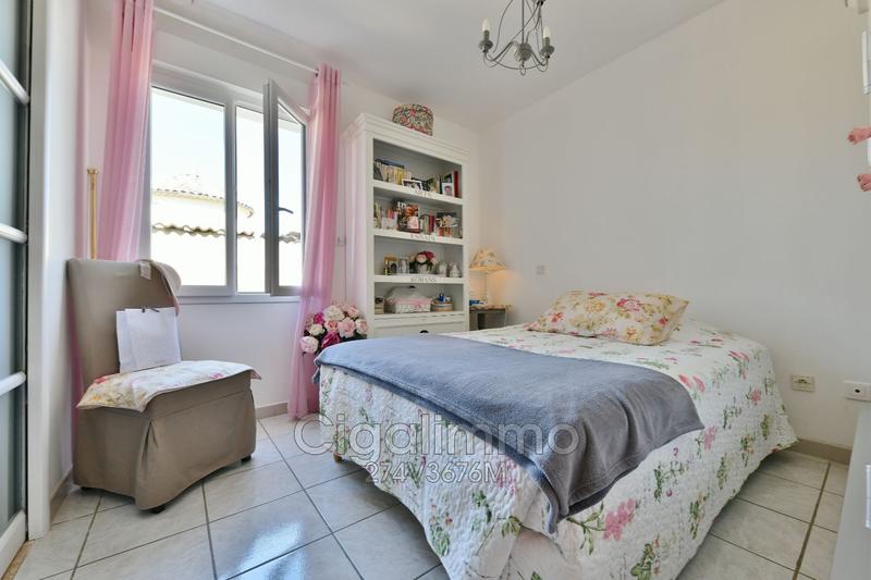 Villa - 179 m² - 8 pièces