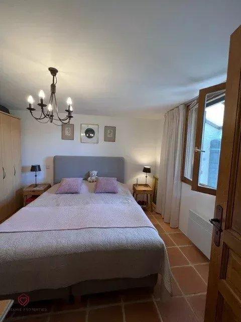 Maison - 173 m² - 7 pièces