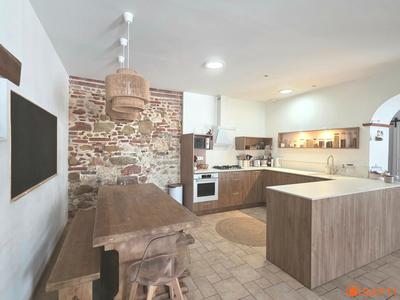 Maison de village - 210 m² - 7 pièces