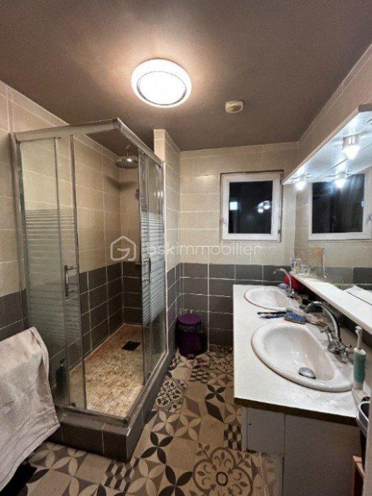 Maison de village - 190 m² - 12 pièces