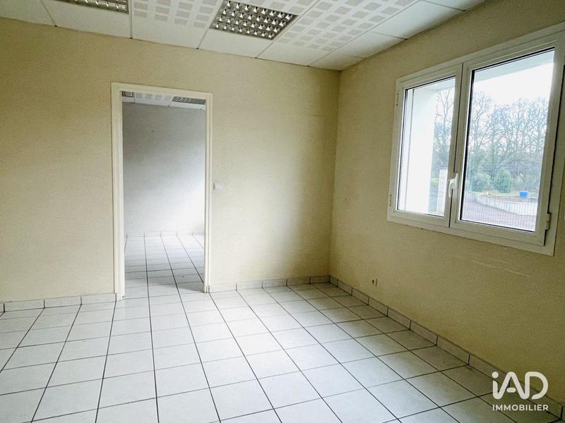 Local commercial - 1 100 m²