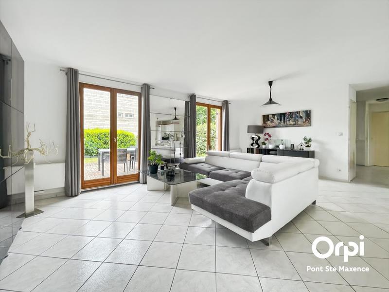 Maison - 146 m² - 8 pièces