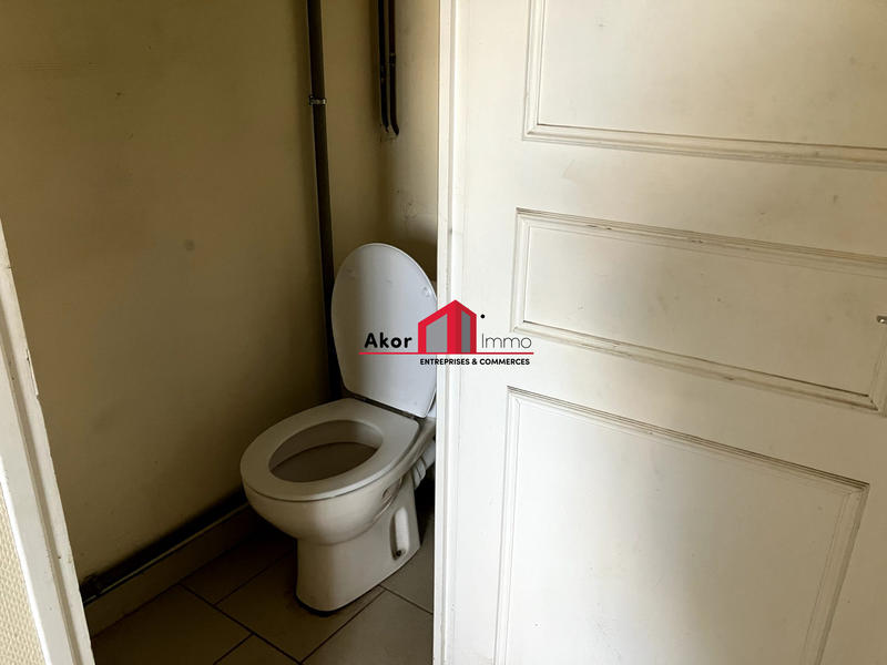 Local d'activités - 177 m² - 3 pièces