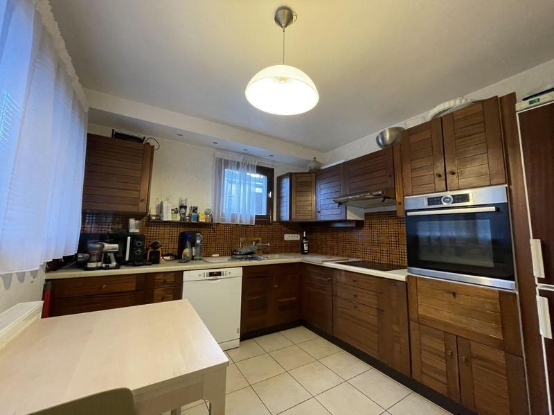 Maison - 123 m² - 7 pièces