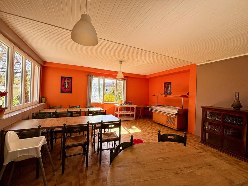 Fonds de commerce - 205 m²