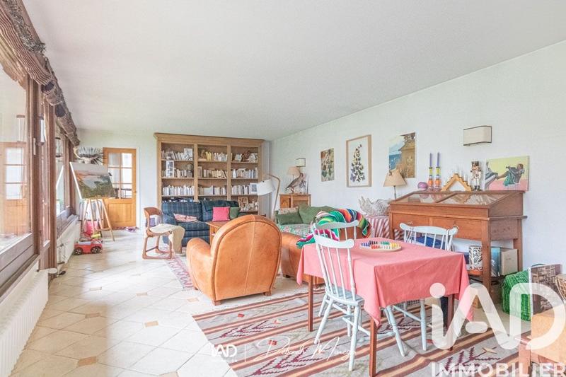 Maison - 380 m² - 11 pièces