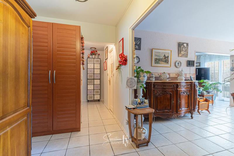 Appartement - 97 m² - 5 pièces