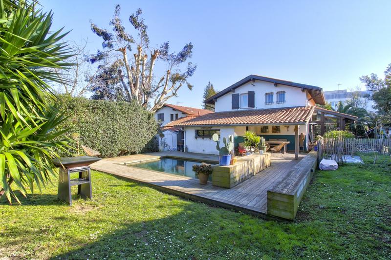 Maison traditionnelle - 105 m² - 4 pièces