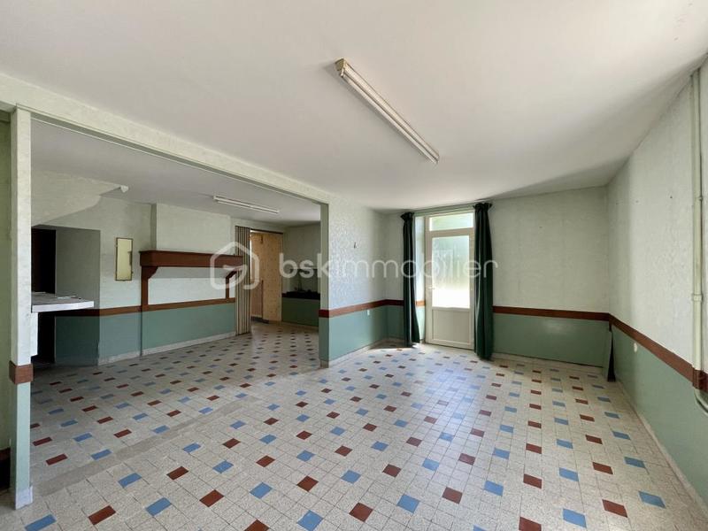 Maison - 180 m² - 7 pièces