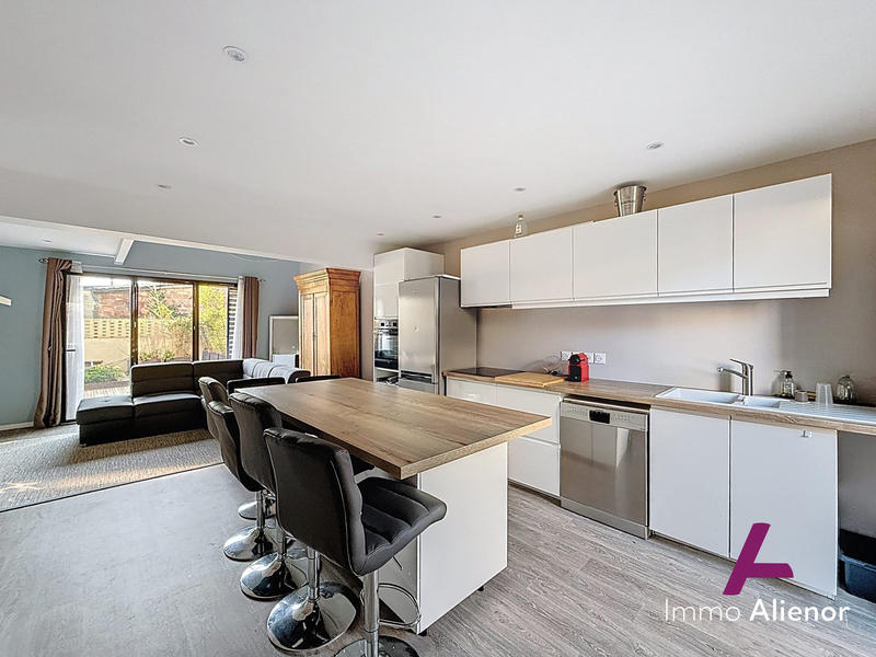 Maison - 114 m² - 5 pièces