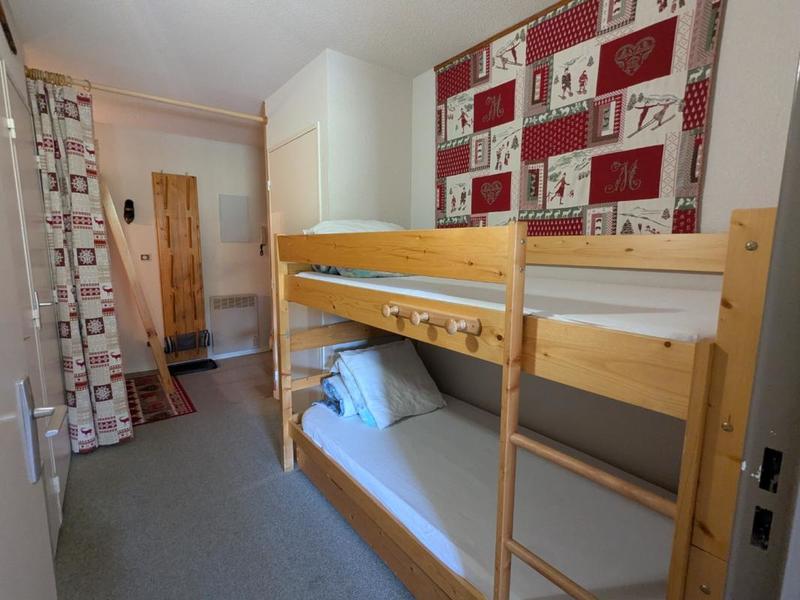 Studio - 30 m² - 1 pièce