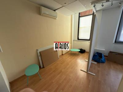 Bureau - 49 m² - 4 pièces