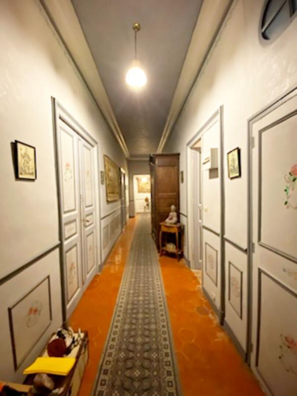 Demeure - 623 m² - 26 pièces