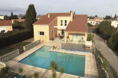 Maison - 232 m² - 7 pièces