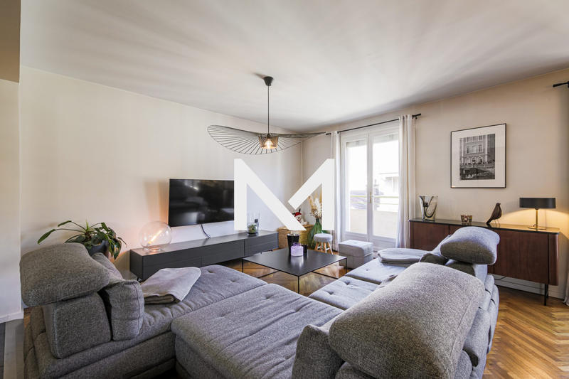 Appartement - 98 m² - 3 pièces