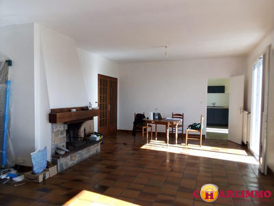 Maison traditionnelle - 147 m² - 4 pièces