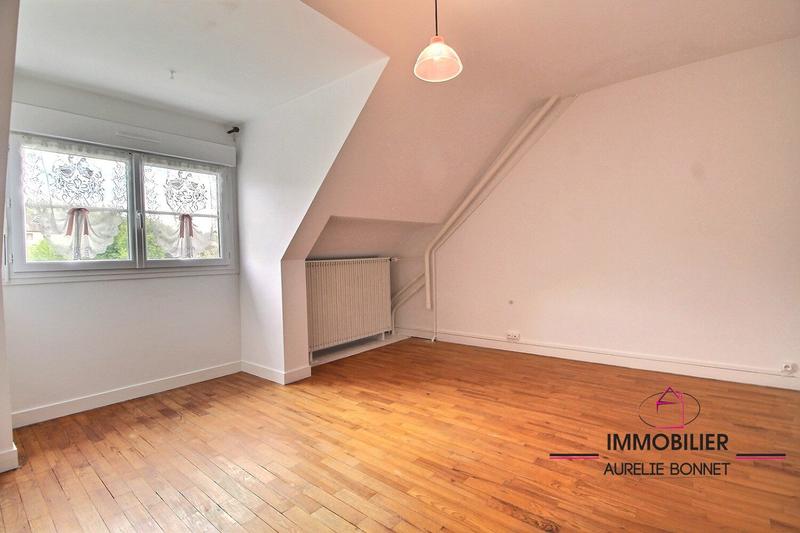 Maison - 275 m² - 14 pièces