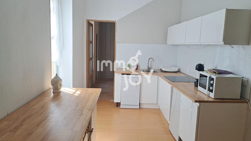 Appartement - 93 m² - 4 pièces