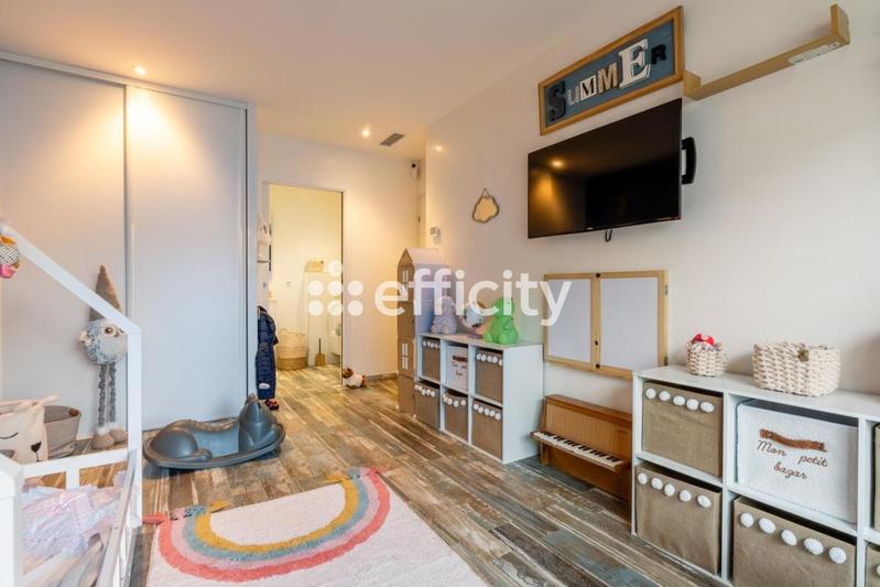 Villa - 344 m² - 7 pièces