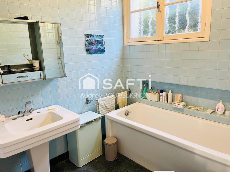 Maison - 120 m² - 7 pièces