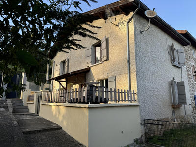 Maison - 85 m² - 5 pièces