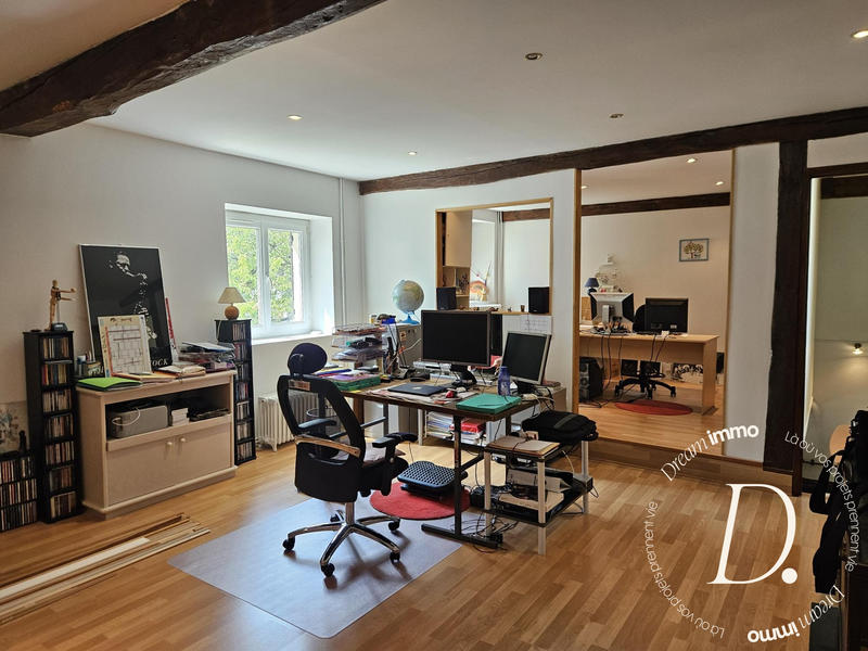 Maison - 221 m² - 9 pièces